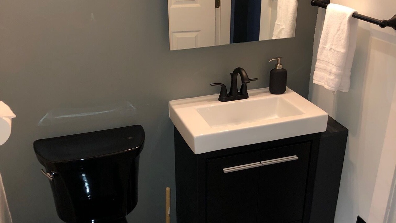 Photo of Bathroom in Courtenay
