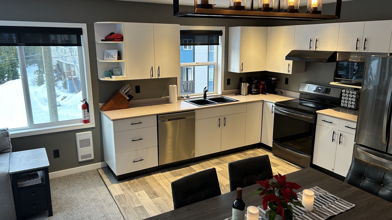 Photo of Kitchen in Courtenay