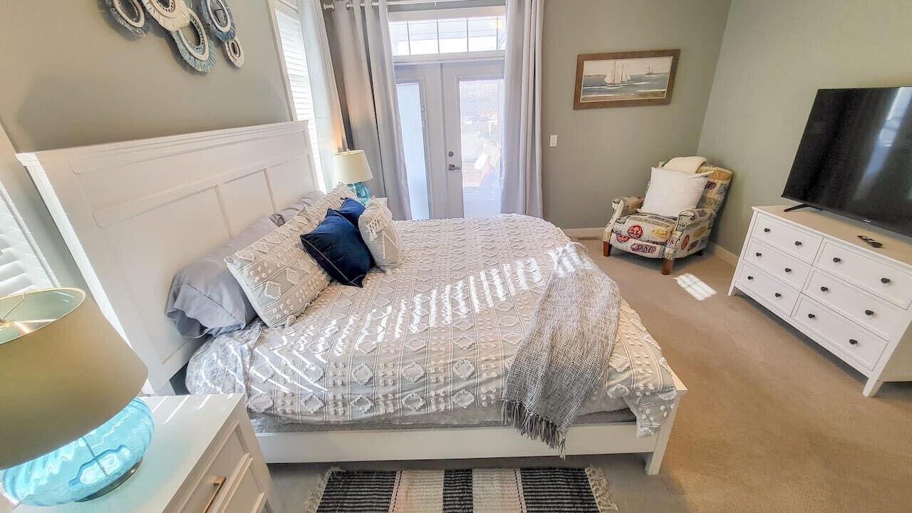 Photo of Bedroom in Osoyoos