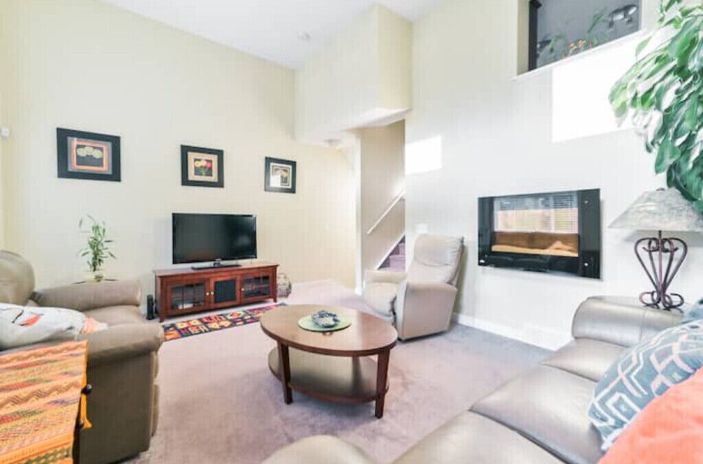 Photo of Livingroom in Panorama Hills