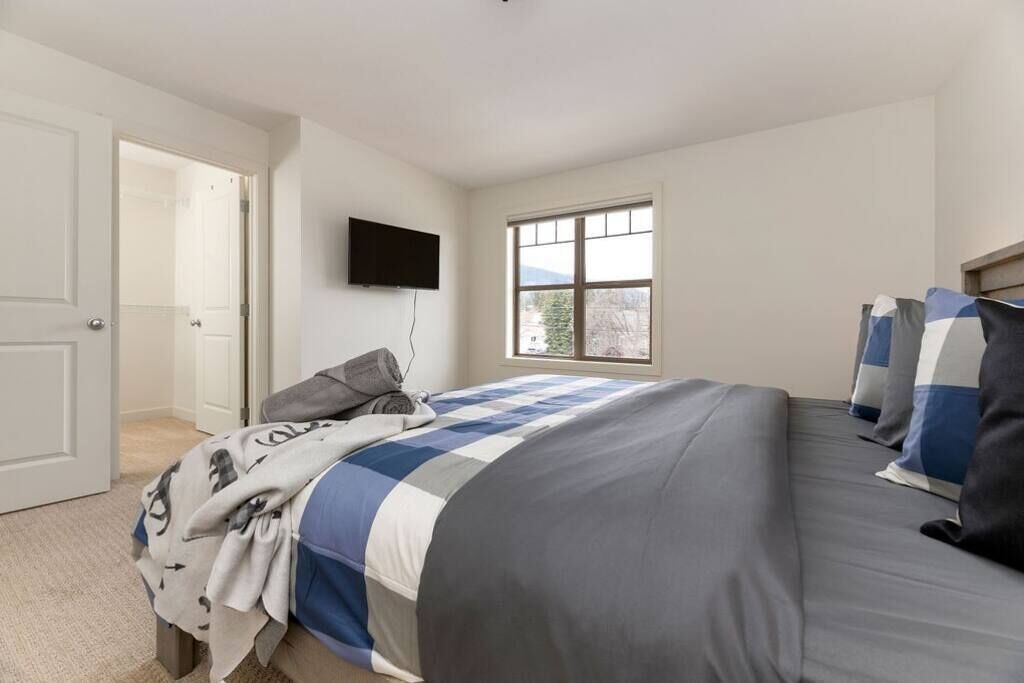 Photo of Bedroom in Invermere