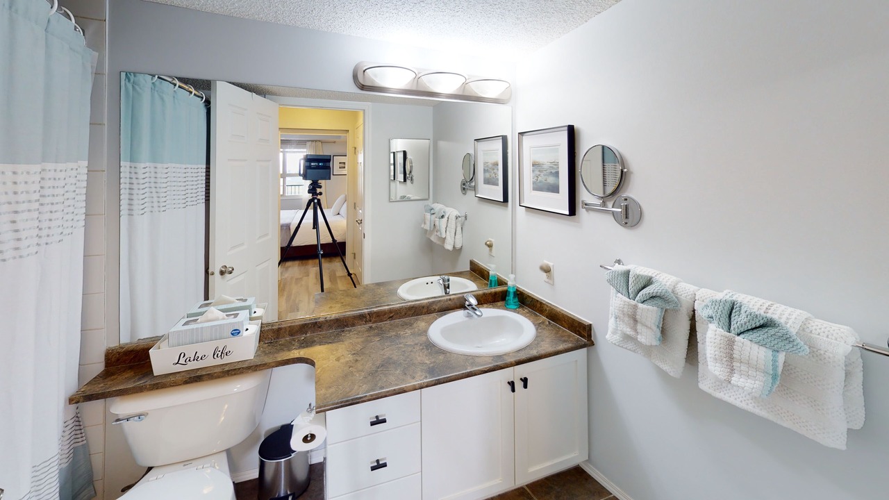Photo of Bathroom in Invermere