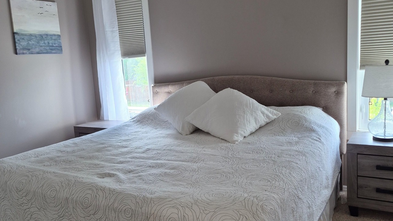 Photo of Bedroom in Sylvan Lake