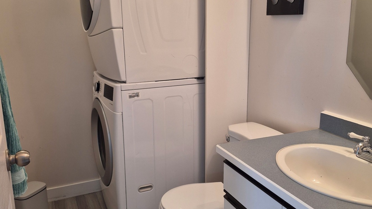 Photo of Bathroom in Sylvan Lake