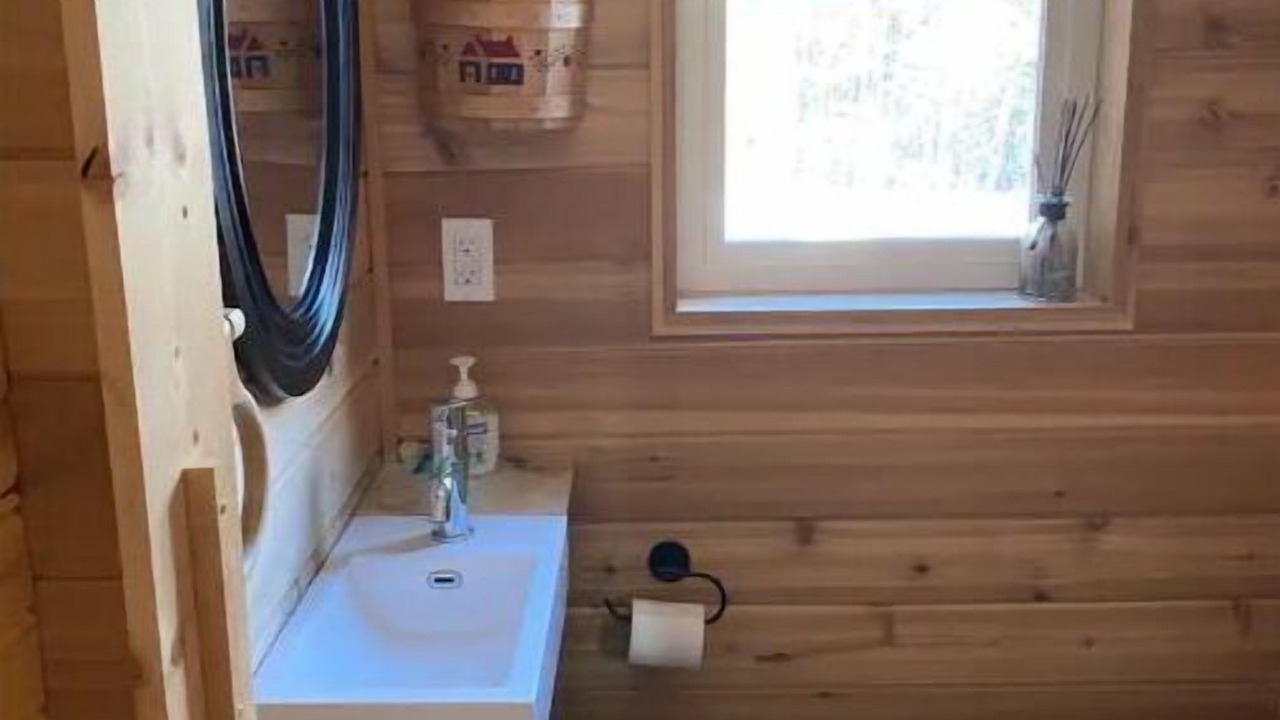 Photo of Bathroom in Beaverdell