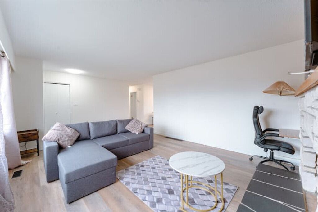 Photo of Livingroom in Kamloops