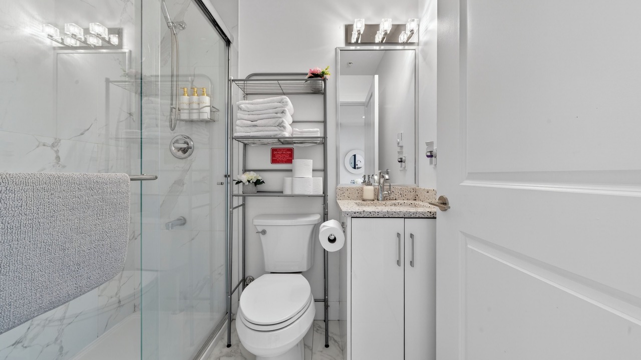 Photo of Bathroom in Renfrew-Collingwood