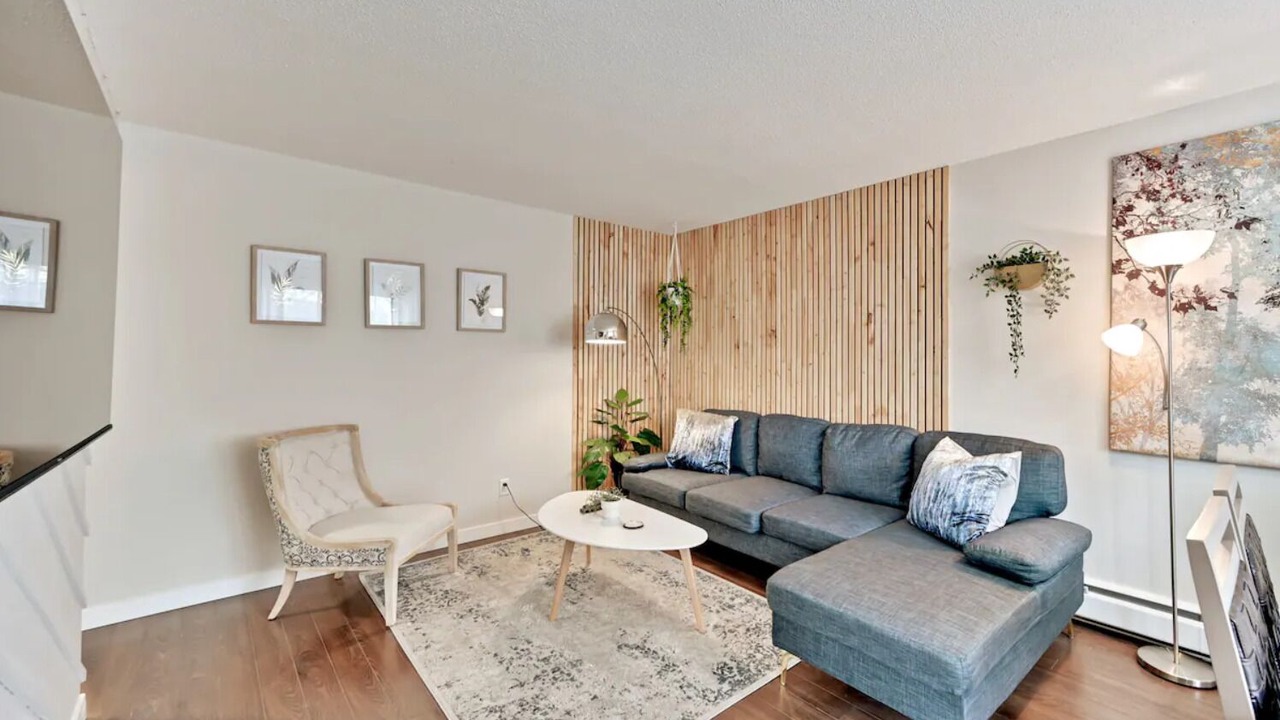 Photo of Livingroom in Southwest Edmonton
