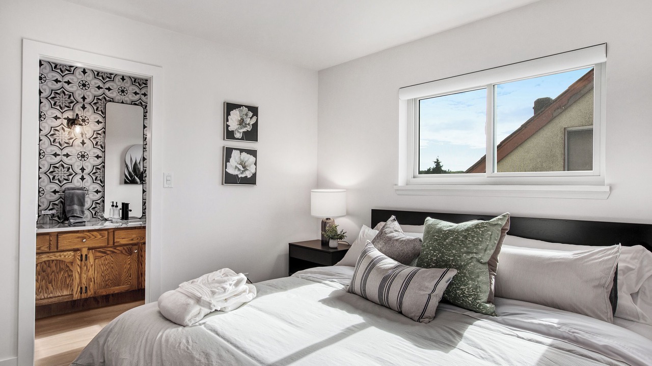 Photo of Bedroom in Arbutus Ridge