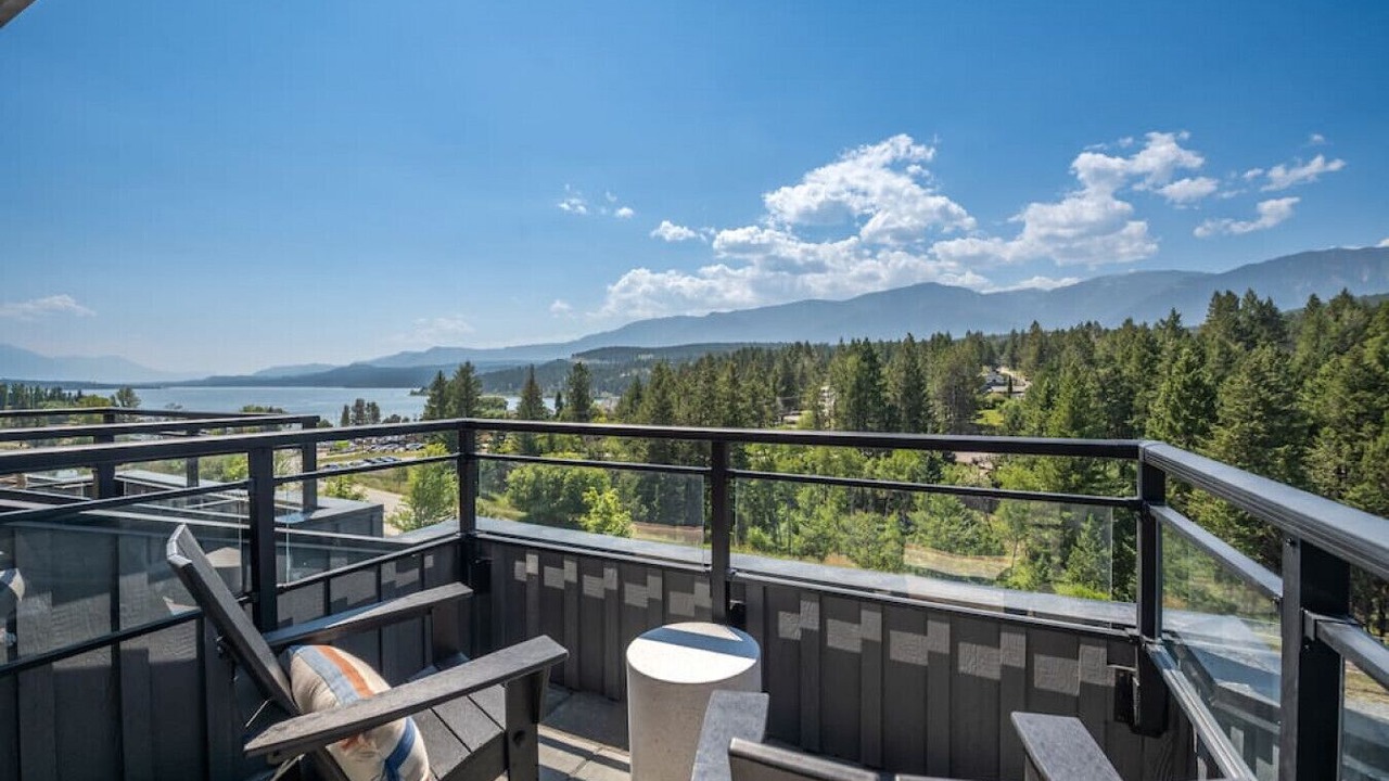 Photo of Patio Balcony in East Kootenay