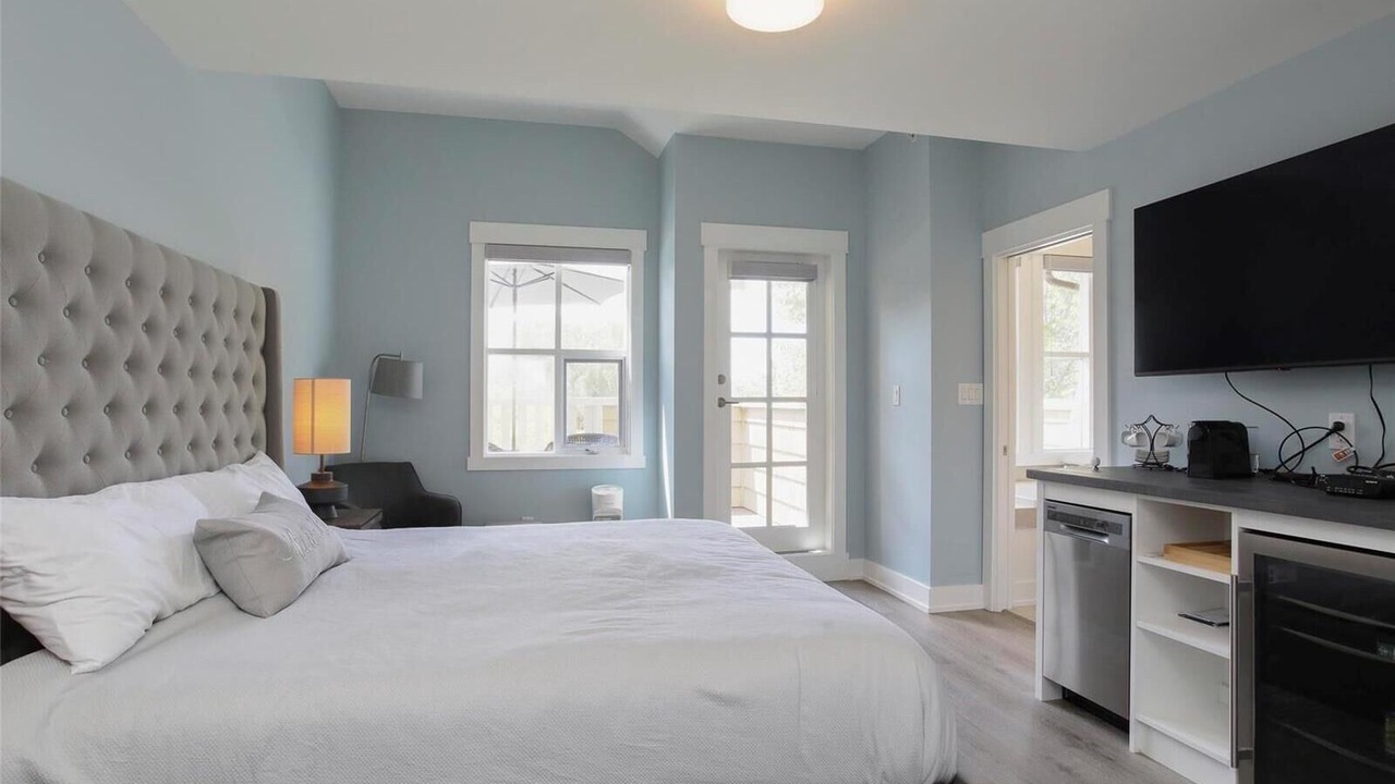 Photo of Bedroom in South Pandosy