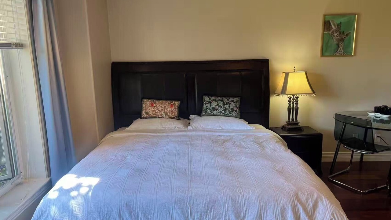Photo of Bedroom in Steveston