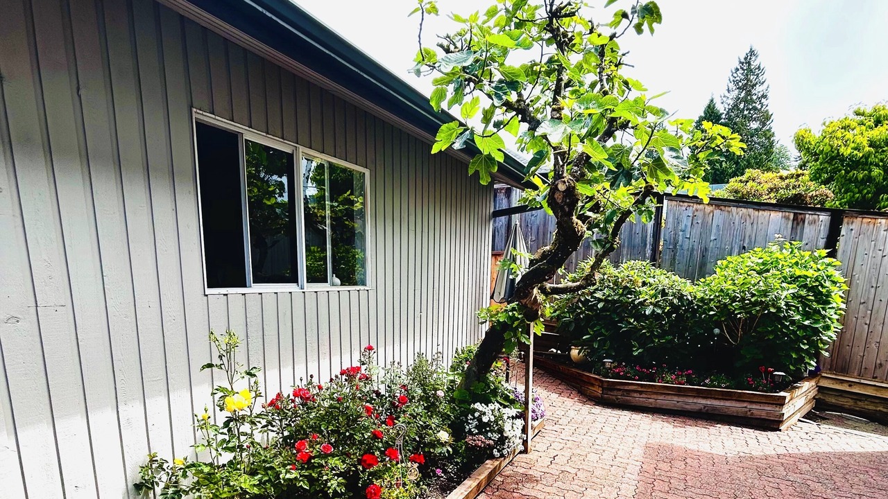 Photo of Outdoor in West Vancouver