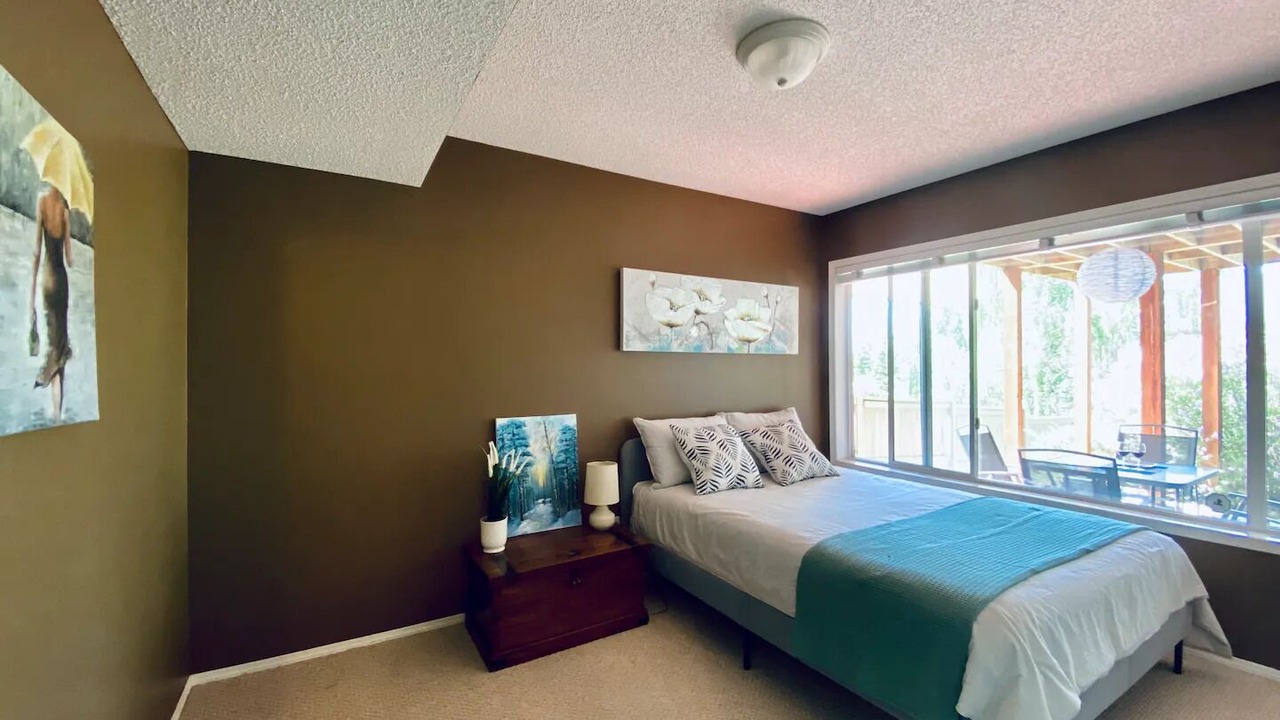 Photo of Bedroom in Springbank Hill