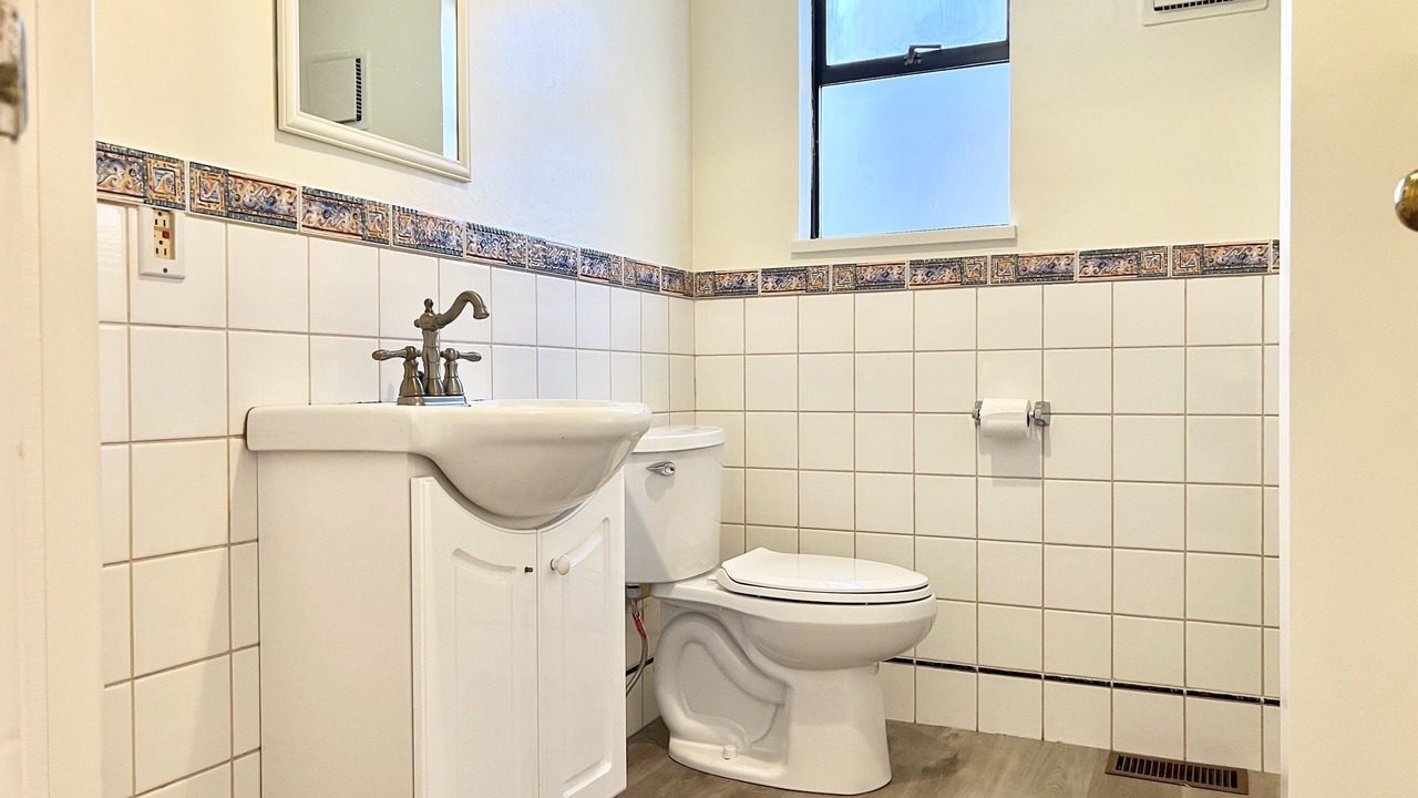 Photo of Bathroom in West Vancouver