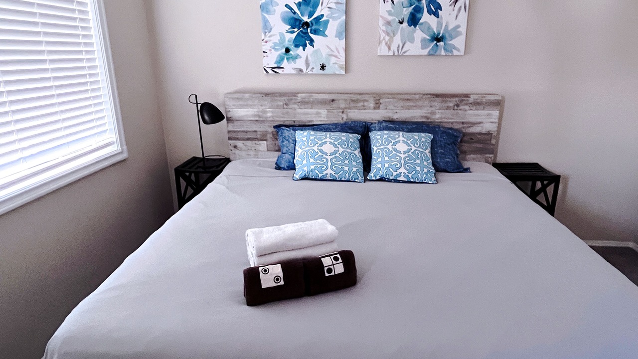 Photo of Bedroom in Arbour Lake