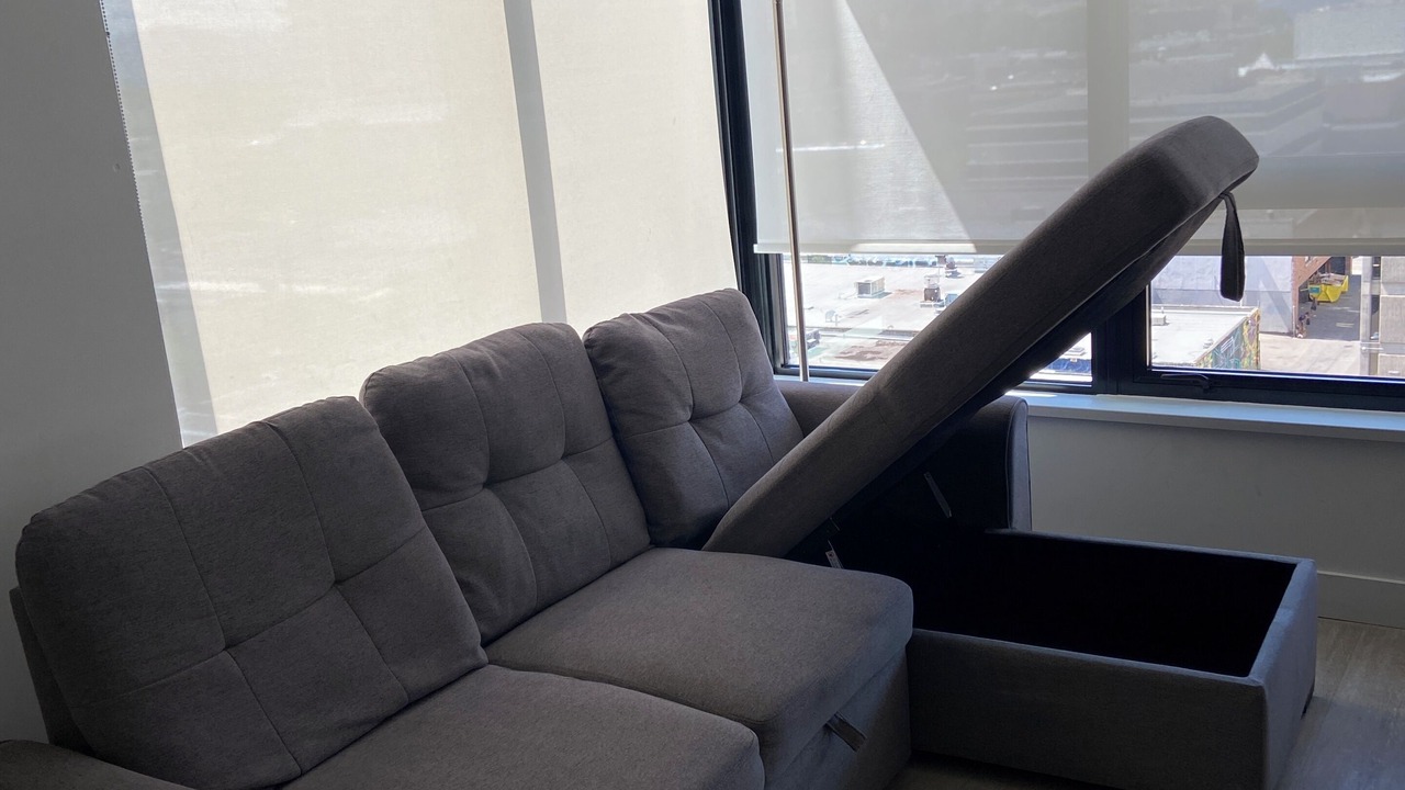 Photo of Livingroom in Downtown Kelowna