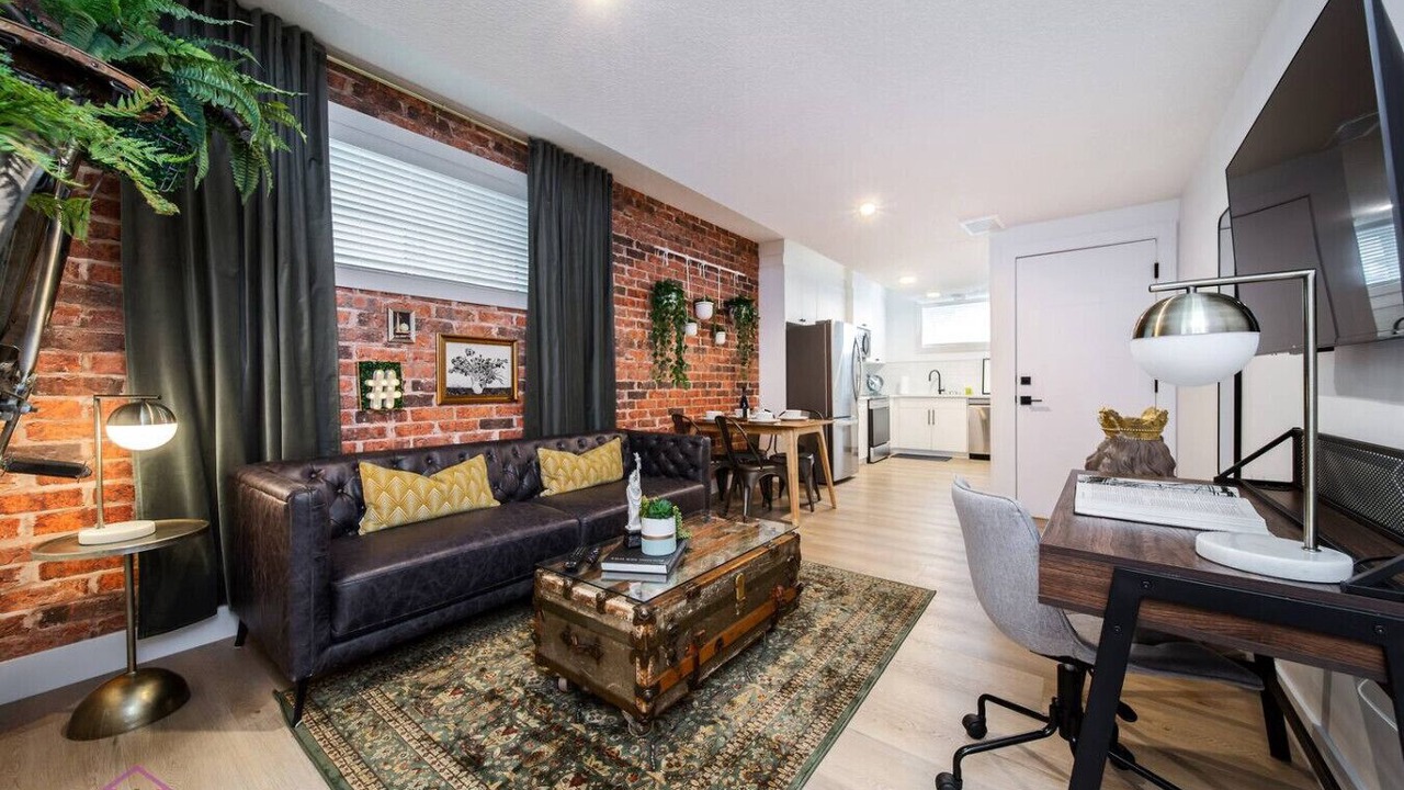 Photo of Livingroom in Jasper Place
