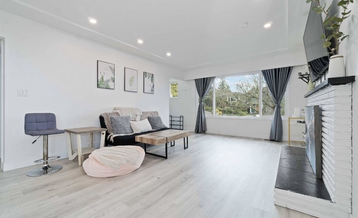 Photo of Livingroom in Burnaby