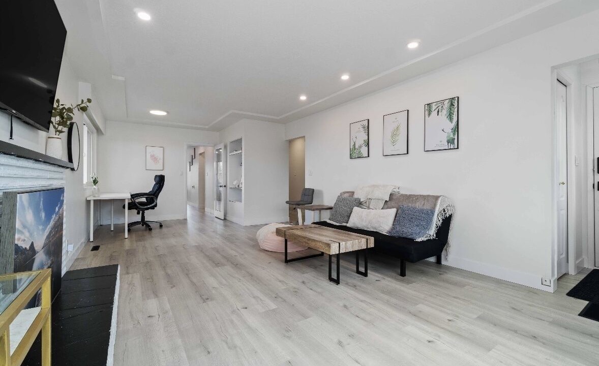 Photo of Livingroom in Burnaby