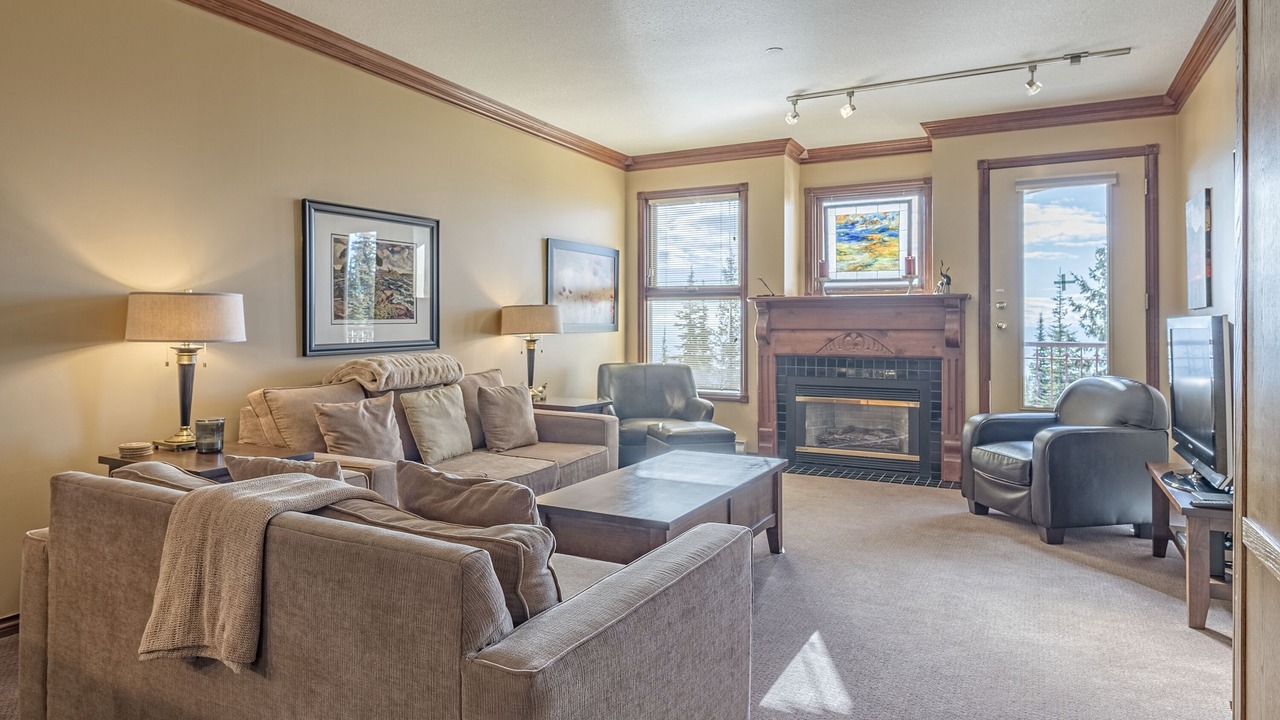 Photo of Livingroom in Silver Star Mountain