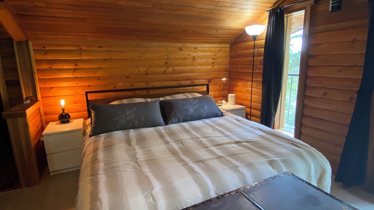 Photo of Bedroom in Vernon