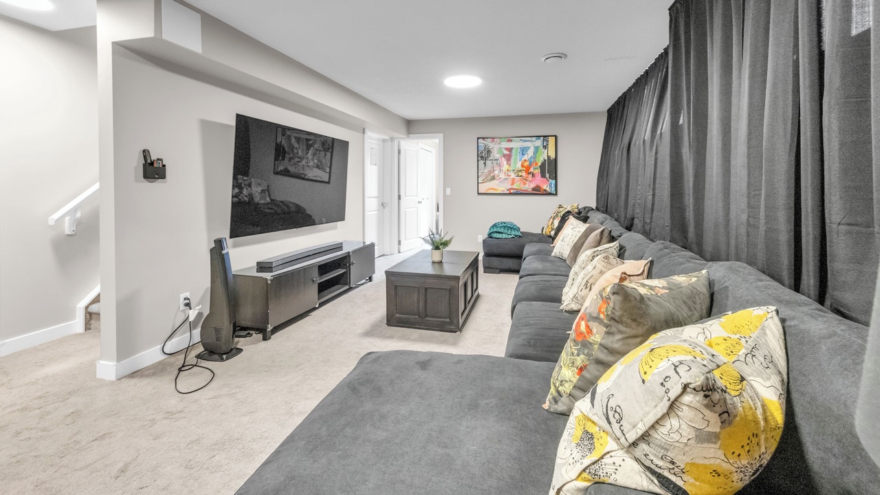Photo of Livingroom in Cochrane