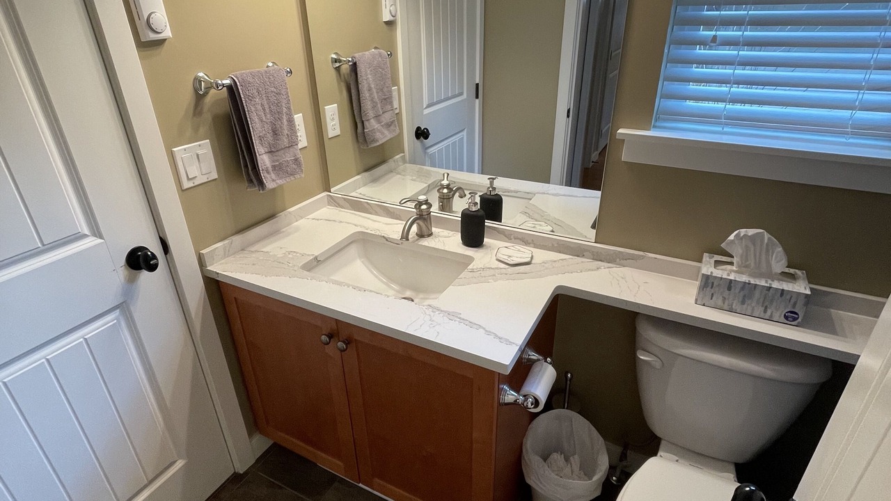 Photo of Bathroom in Lindell Beach