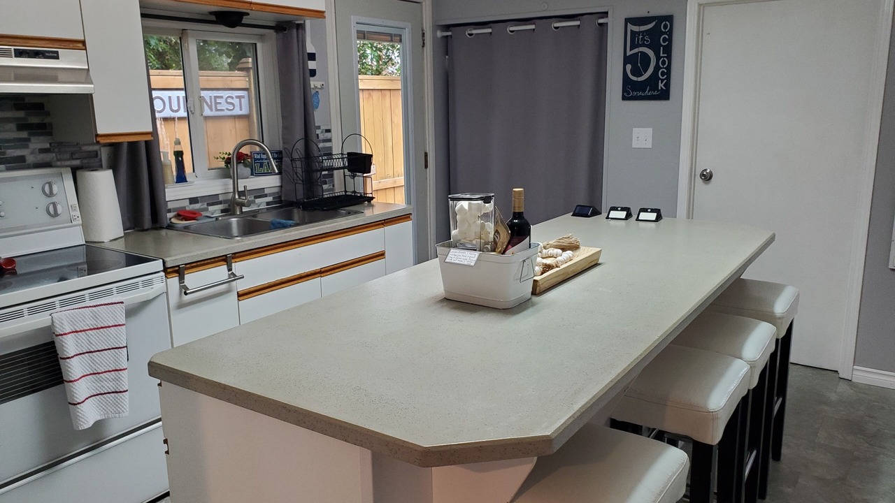 Photo of Kitchen in Sylvan Lake
