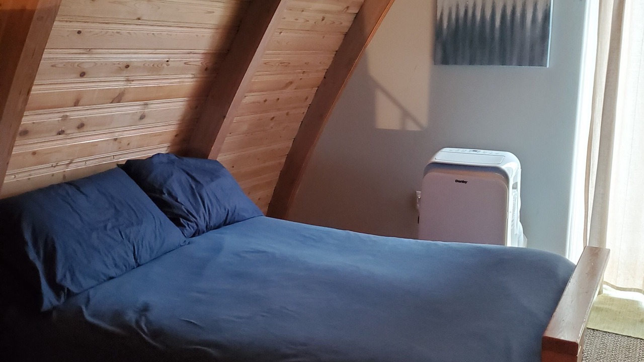 Photo of Bedroom in Sylvan Lake