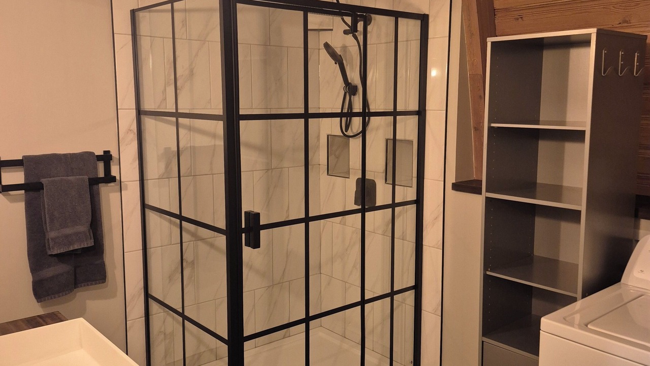 Photo of Bathroom in Sylvan Lake