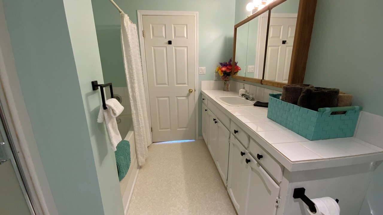 Photo of Bathroom in Lone Butte