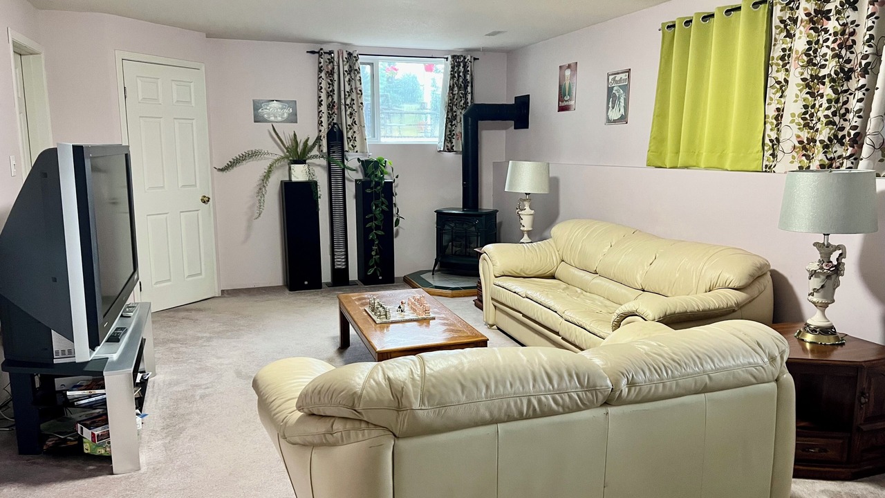 Photo of Livingroom in Lone Butte