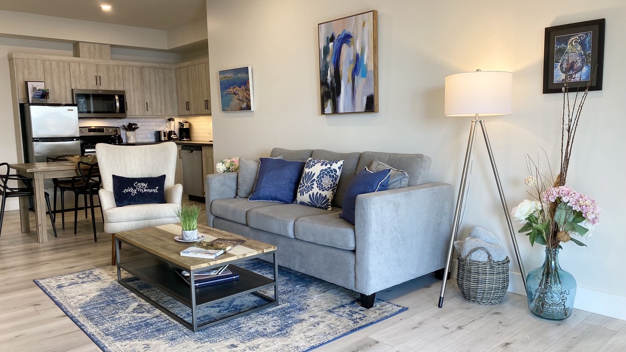 Photo of Livingroom in Okanagan-Similkameen