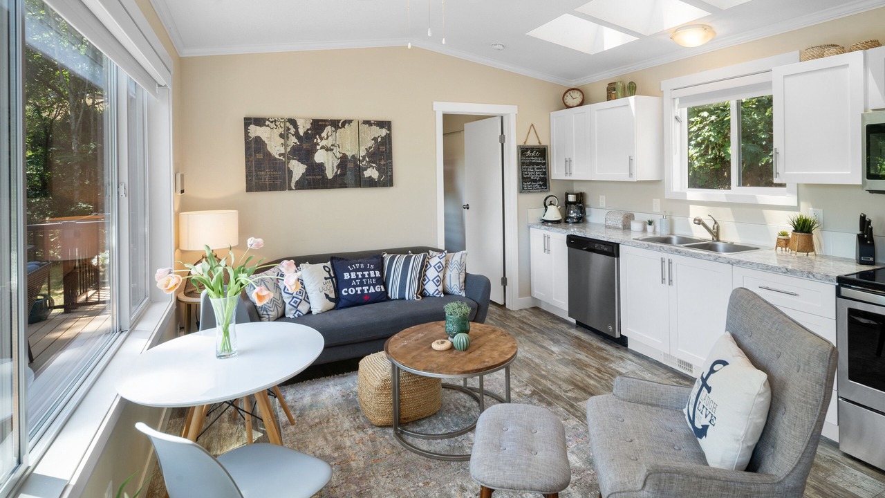 Photo of Livingroom in Sooke