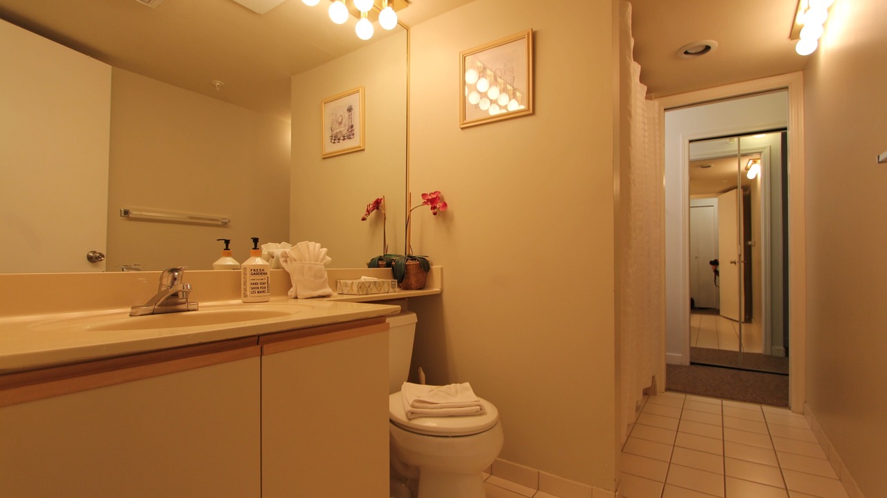 Photo of Bathroom in Upper Village