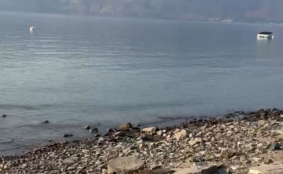 Photo of Others in Blind Bay