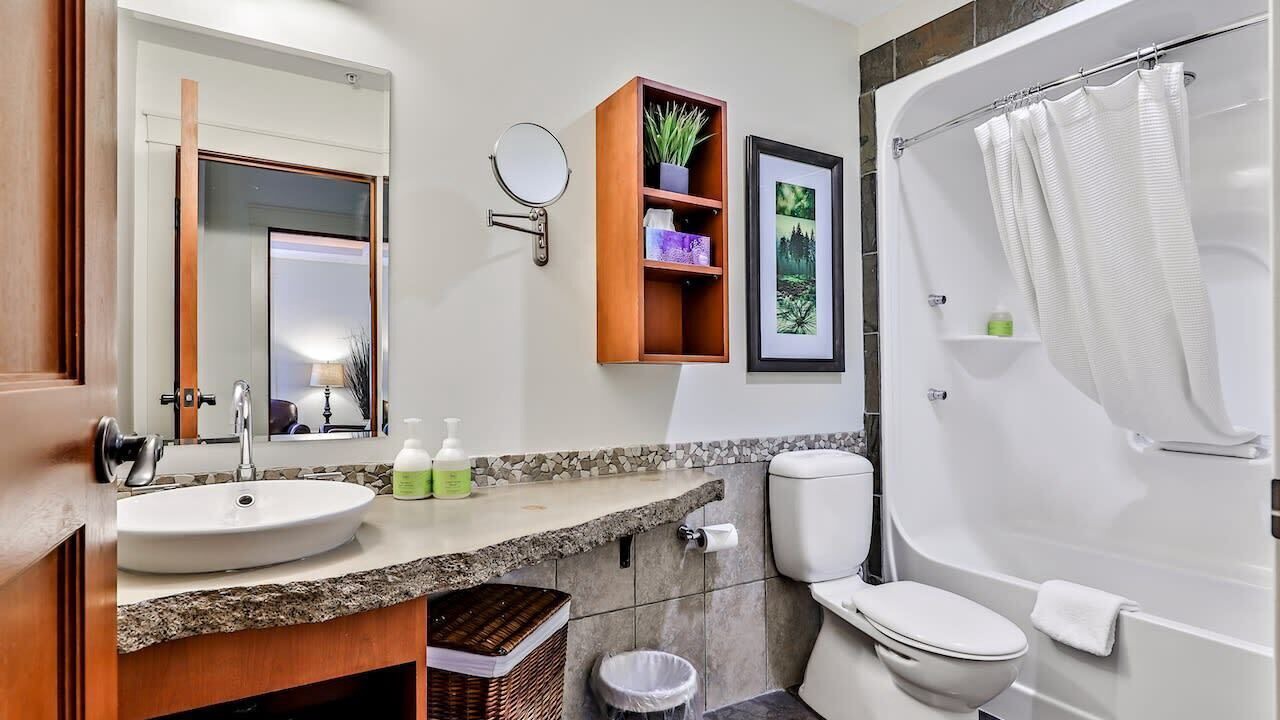 Photo of Bathroom in Canmore