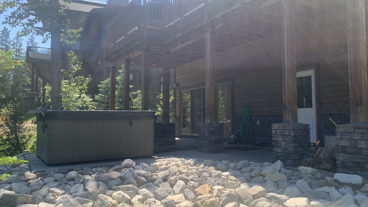 Photo of Outdoor in Golden