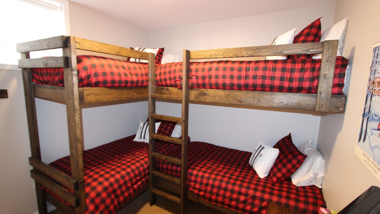 Photo of Bedroom in Silver Star Mountain