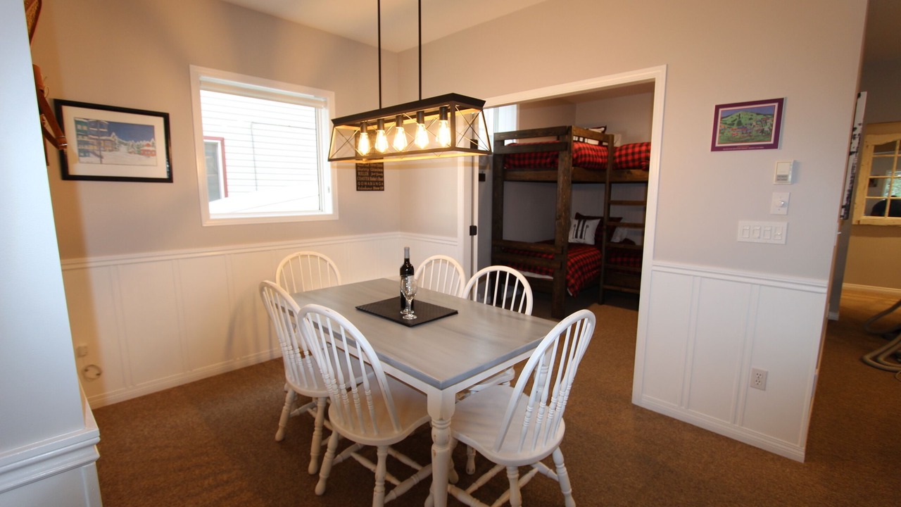 Photo of Livingroom in Silver Star Mountain