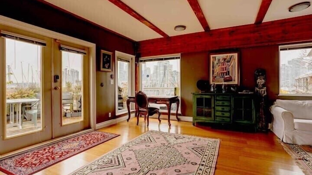 Photo of Livingroom in Fairview