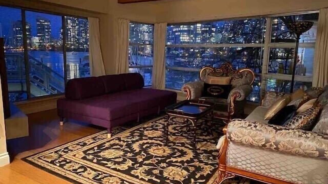 Photo of Livingroom in Fairview