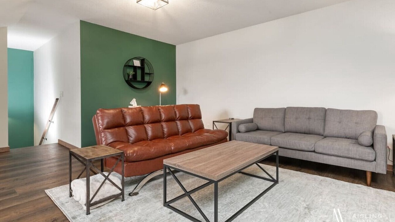Photo of Livingroom in Radium Hot Springs