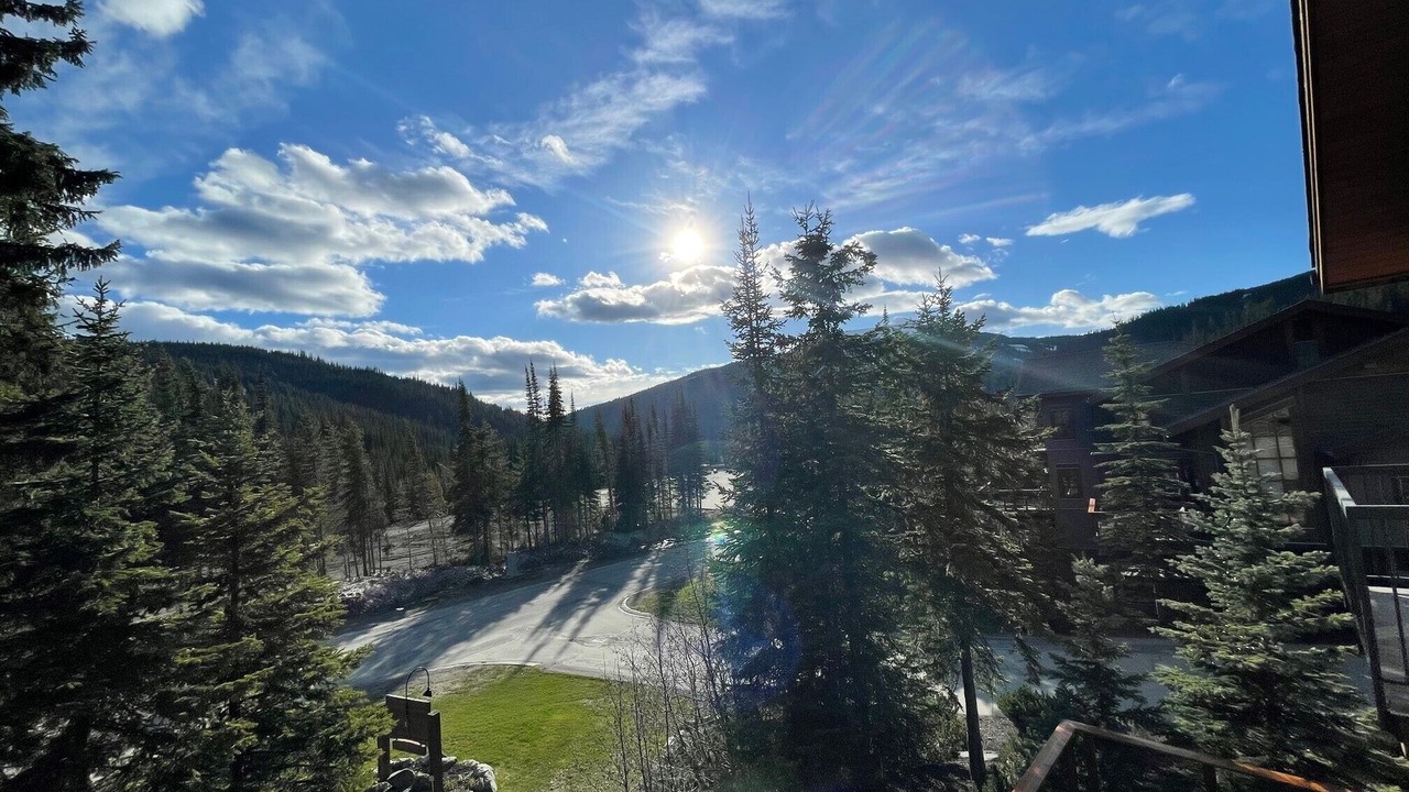 Photo of Patio Balcony in Sun Peaks
