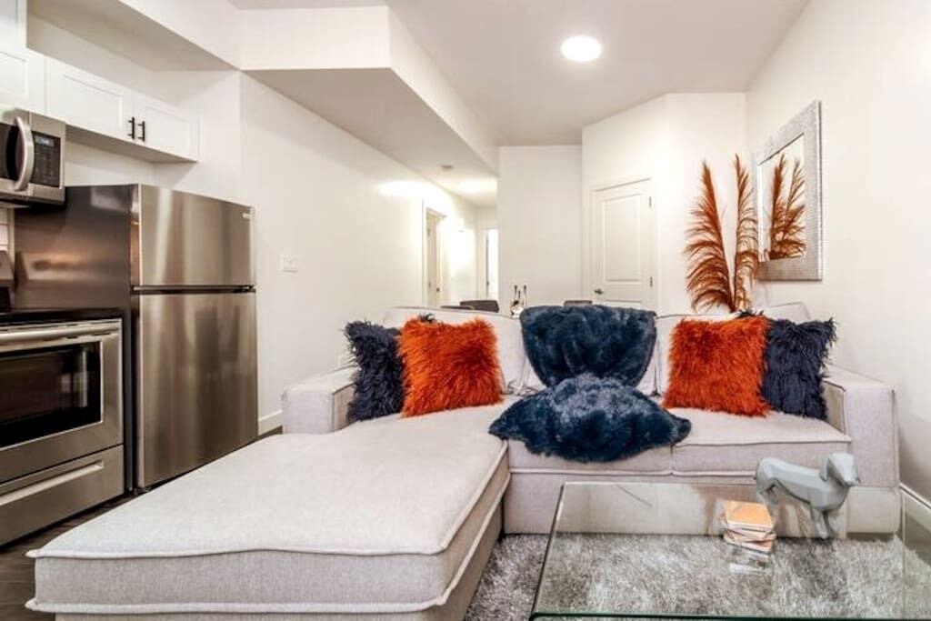 Photo of Livingroom in Jasper Place