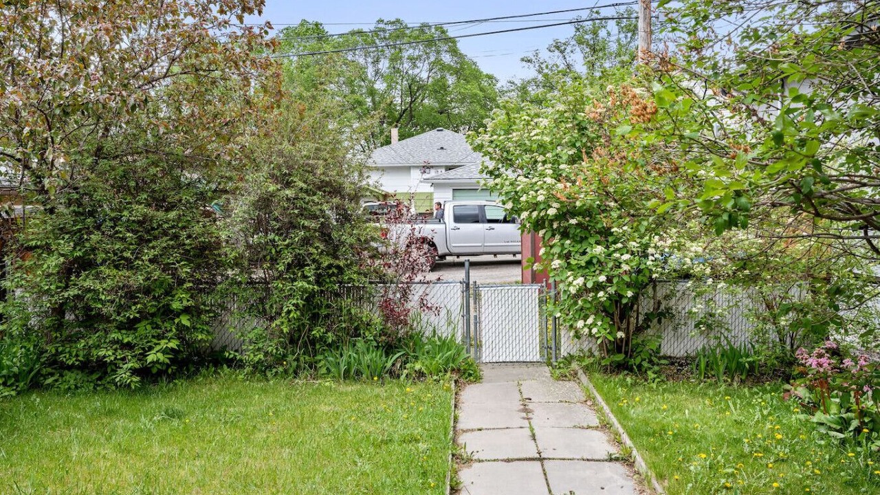 Photo of Outdoor in Bridgeland
