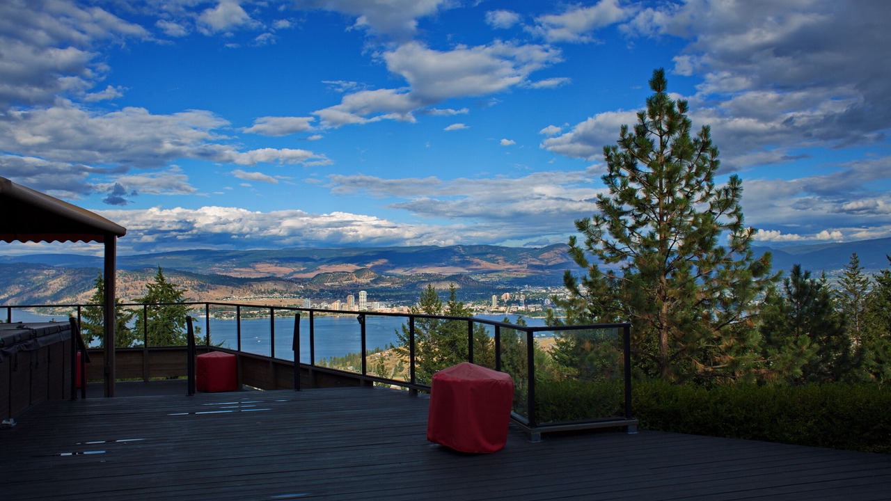 Photo of Patio Balcony in West Kelowna Estates