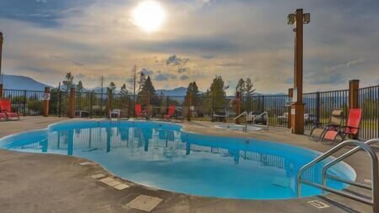 Photo of Outdoor in Radium Hot Springs