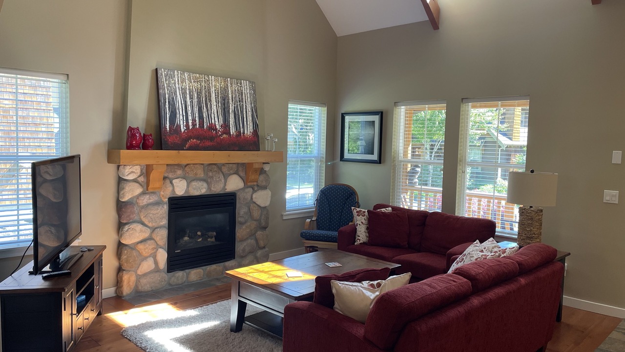 Photo of Livingroom in Lindell Beach